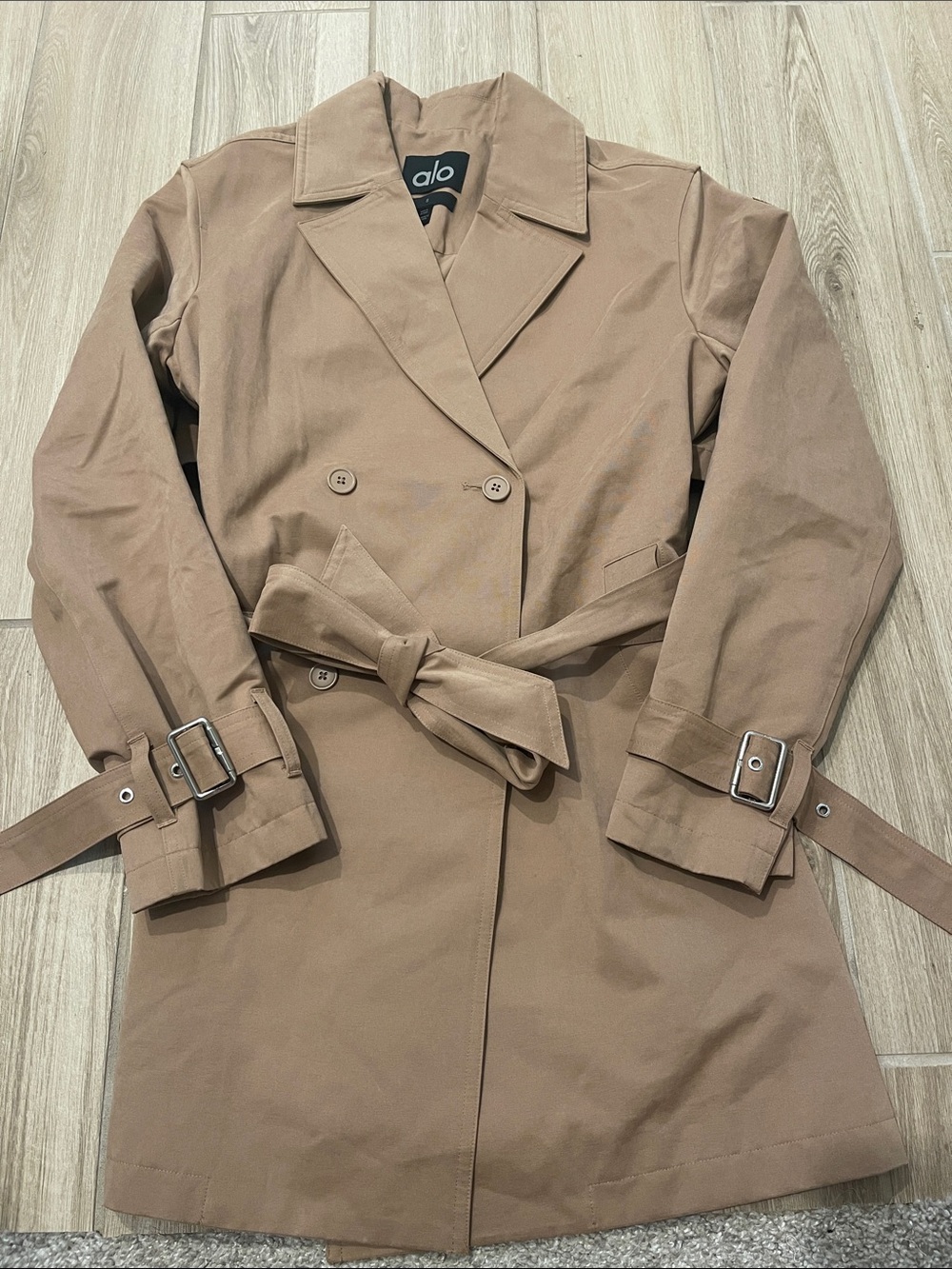 Alo Yoga Prime Trench Coat Jacket Toasted Almond Sz S 4-6 W4620R - Picture 7 of 16